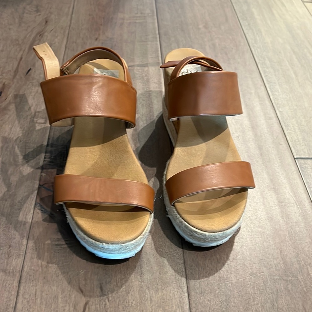 Dolce Vita women’s shoes size 7.5